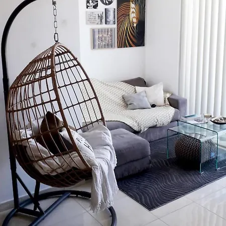 Lucky View Retreat Apartment