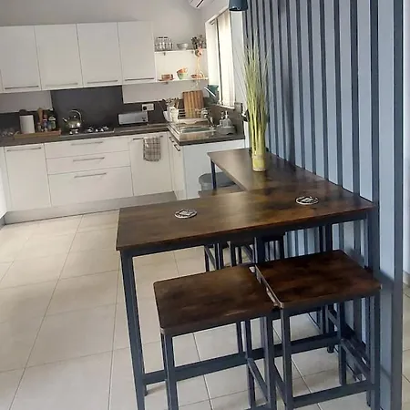Lucky View Retreat Apartment